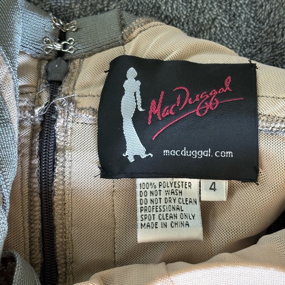 Mac Duggal grey and nude bandage dress 
Size 4 - Picture 4 of 9